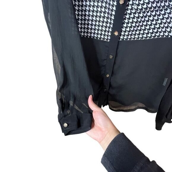 Vintage Signature Studio houndstooth semi sheer blouse size small - Picture 8 of 11